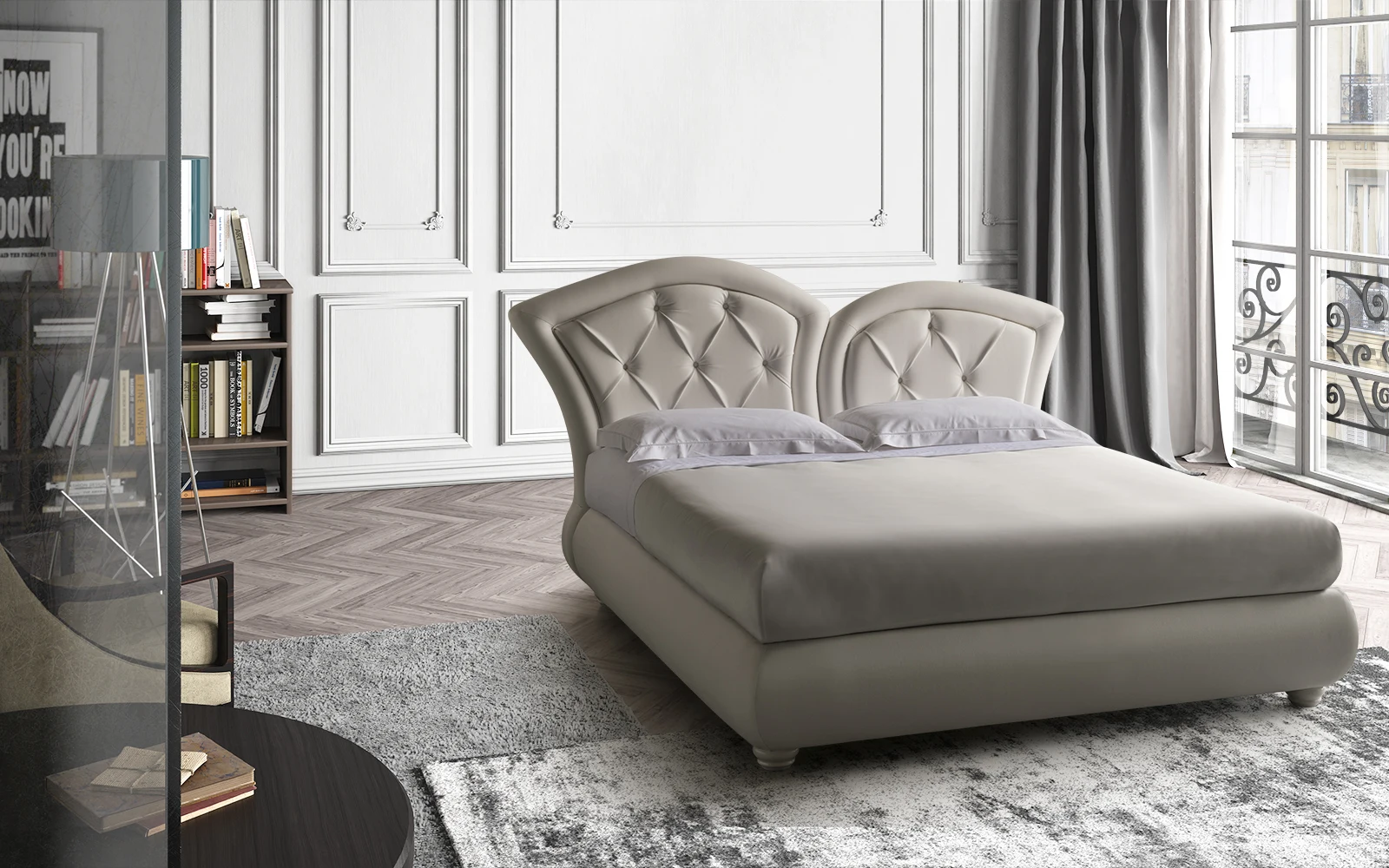 Fotoinserimento 3D di un letto imbottito con testiera capitonné in una camera classica con boiserie